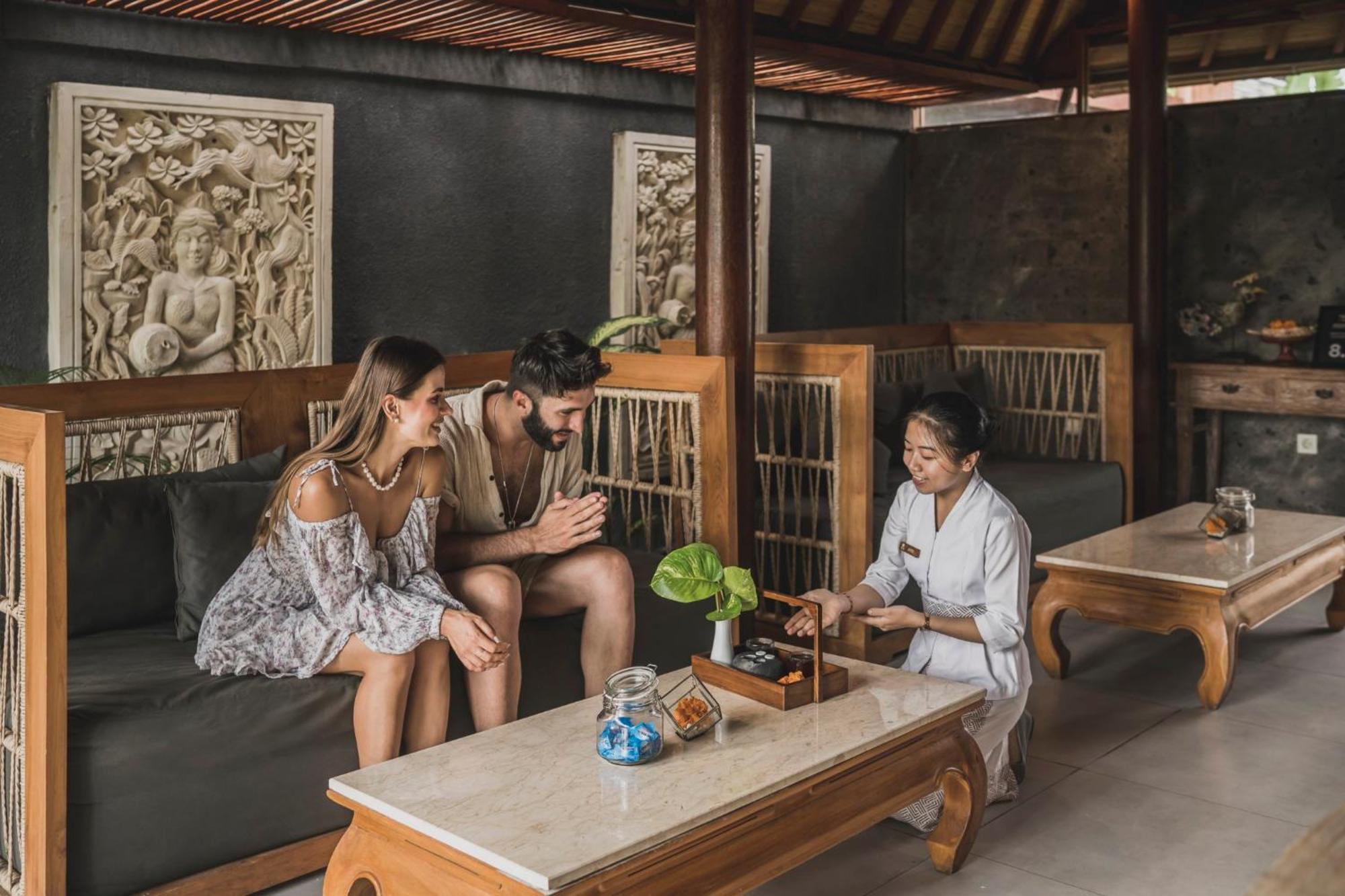 Seminyak Sanctuary Villa By Ini Vie Hospitality Легиан Экстерьер фото