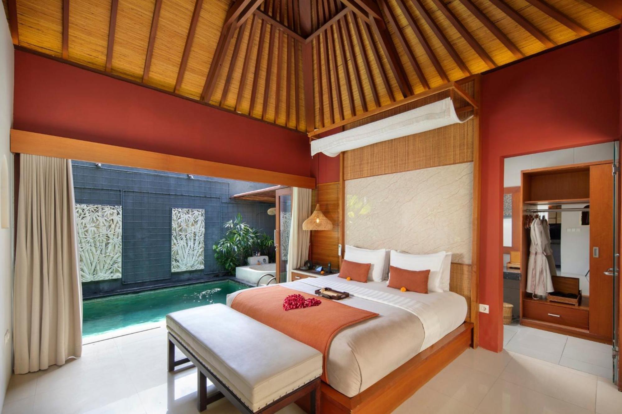 Seminyak Sanctuary Villa By Ini Vie Hospitality Легиан Экстерьер фото